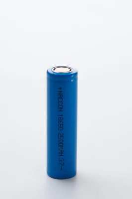Powerful Li-ion 18650 3.7V 2500mAh Cylinder Rechargeable Battery Sold by Factory